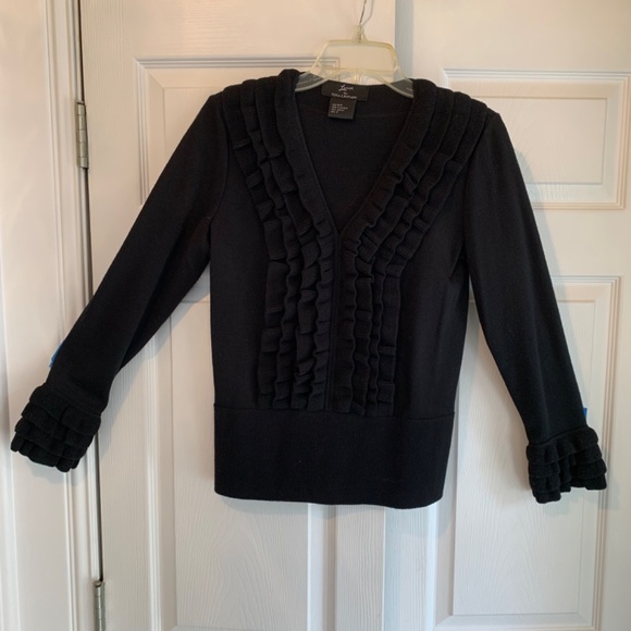 Sweater and skirt - Picture 3 of 7